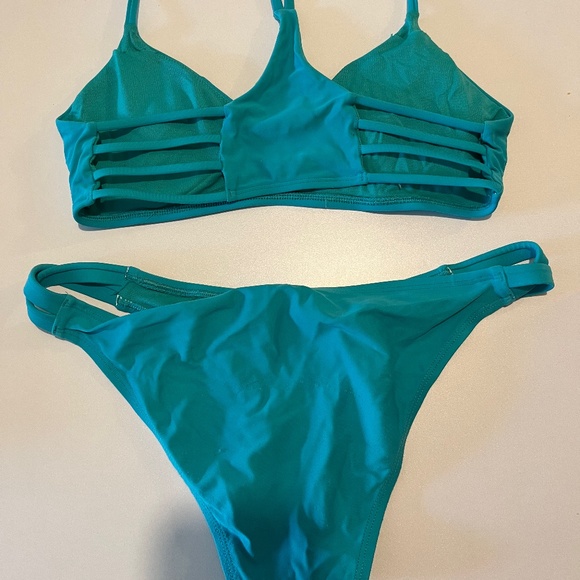 Teal bikini set - Picture 2 of 2